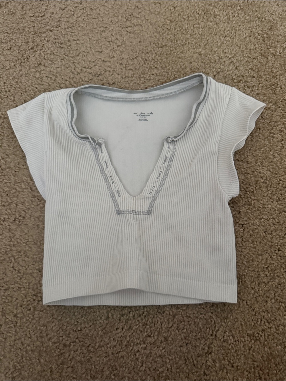 White Ribbed V-Neck Crop Top